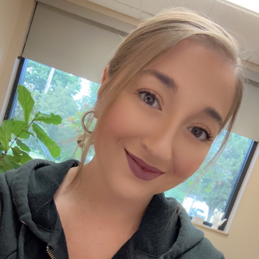 Meet your Posher, Madeline